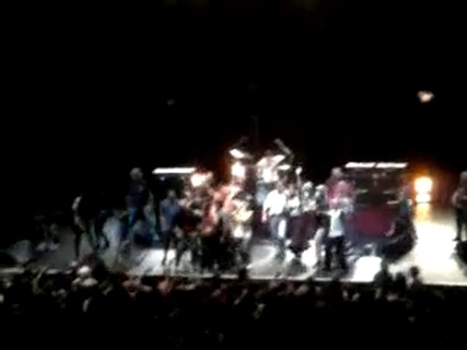 IGGY AND THE STOOGES PARIS OLYMPIA 7/07/2010