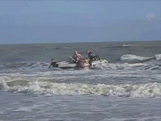 Descente de bateau entre cousin