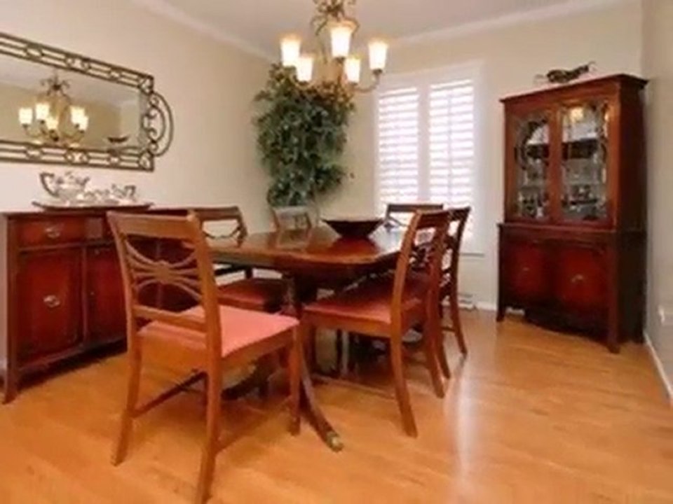 Homes for Sale - 1008 Cambridge Dr - Libertyville, IL 60048