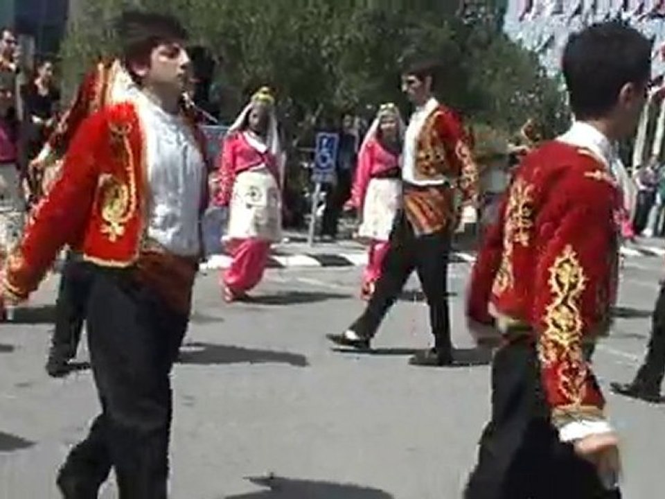 Y.D.Ü HALK DANSLARI