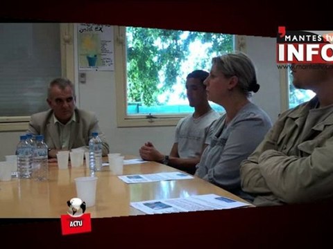 Mantes, lycée St exupery, 10000€