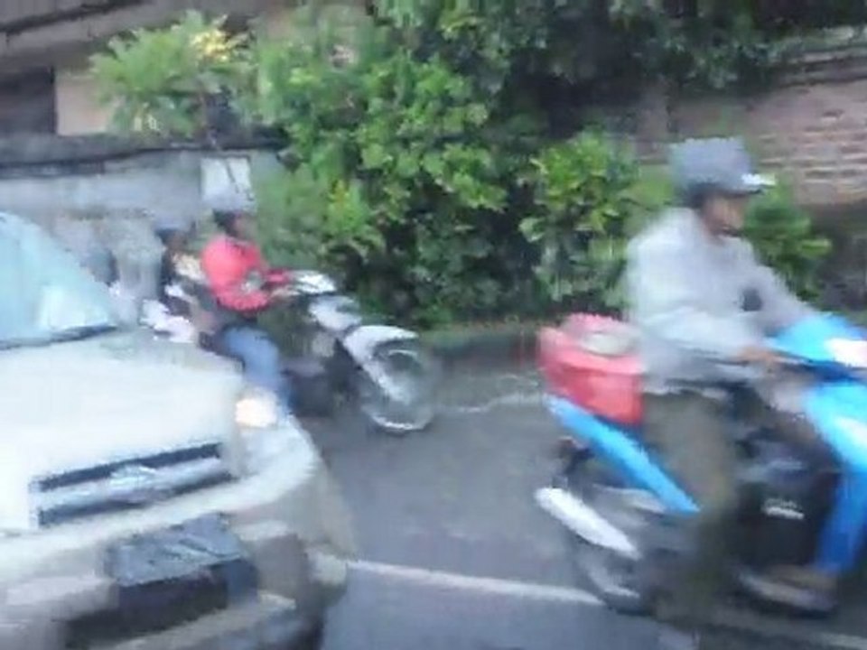 entre Seminyac et Ubud