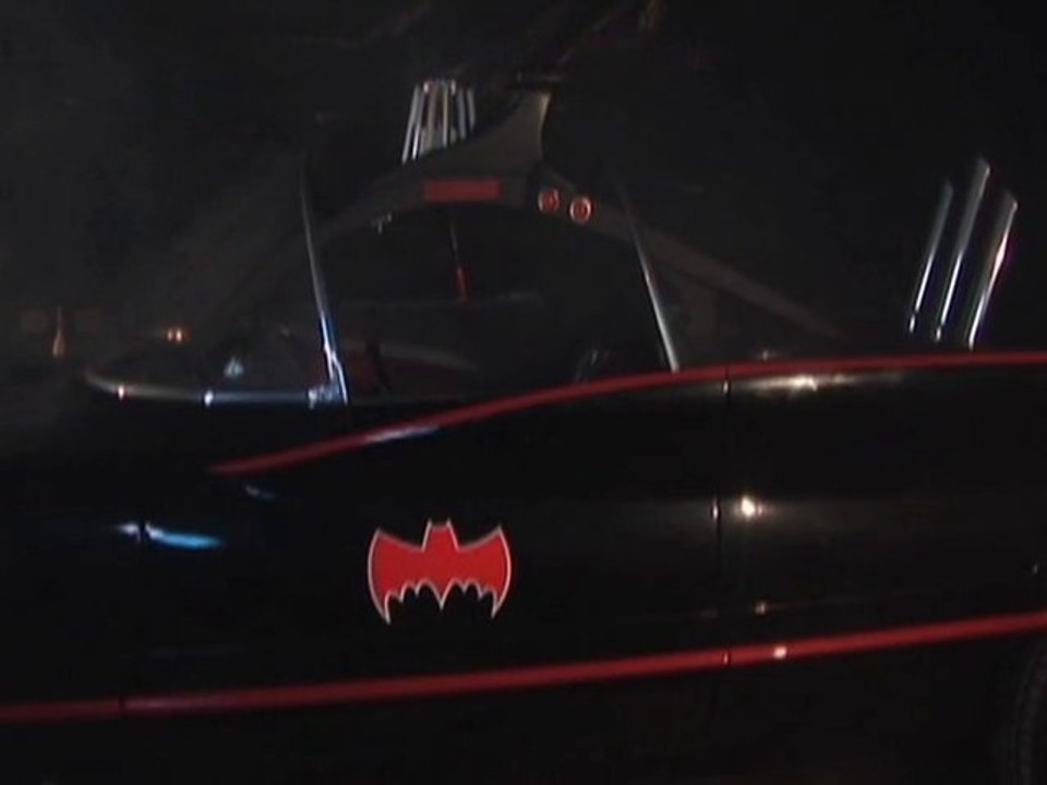 Joker and Riddler Steal Batmobile Spoof