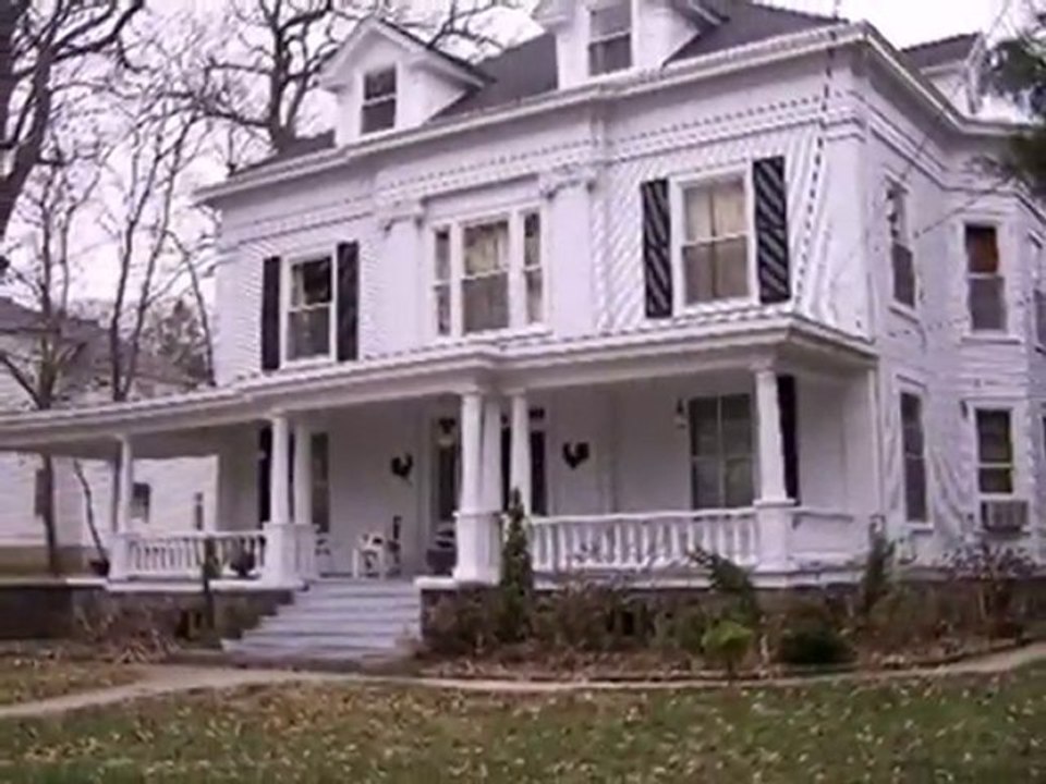 Homes for Sale - 128 S Hayward St - Woodstock, IL 60098 - Co