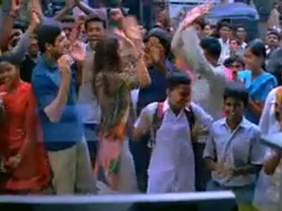 Genelia Video Song 70 Adada Adada   Santosh Subramaniam