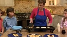 Fun For Kids - How To Make Pancake Shapes