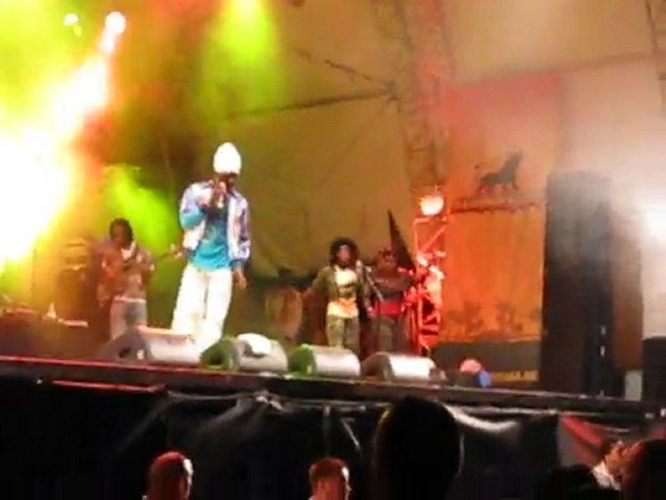 Anthony B - Whip Dem Jah Jah LIVE!!