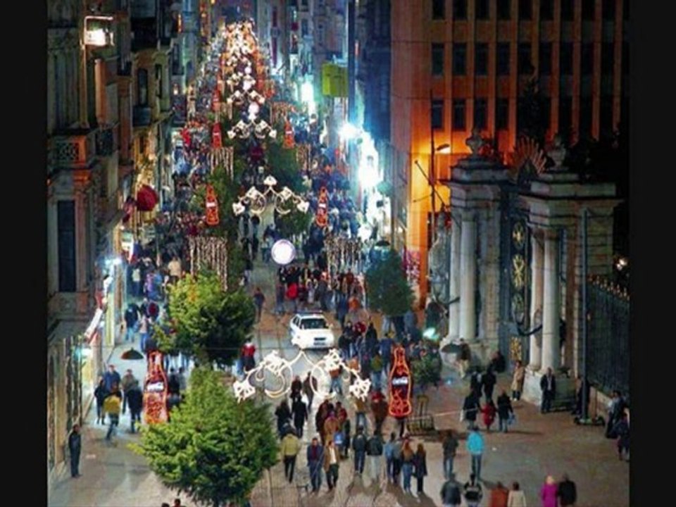 FETTAH CAN  IŞIKLI YOL