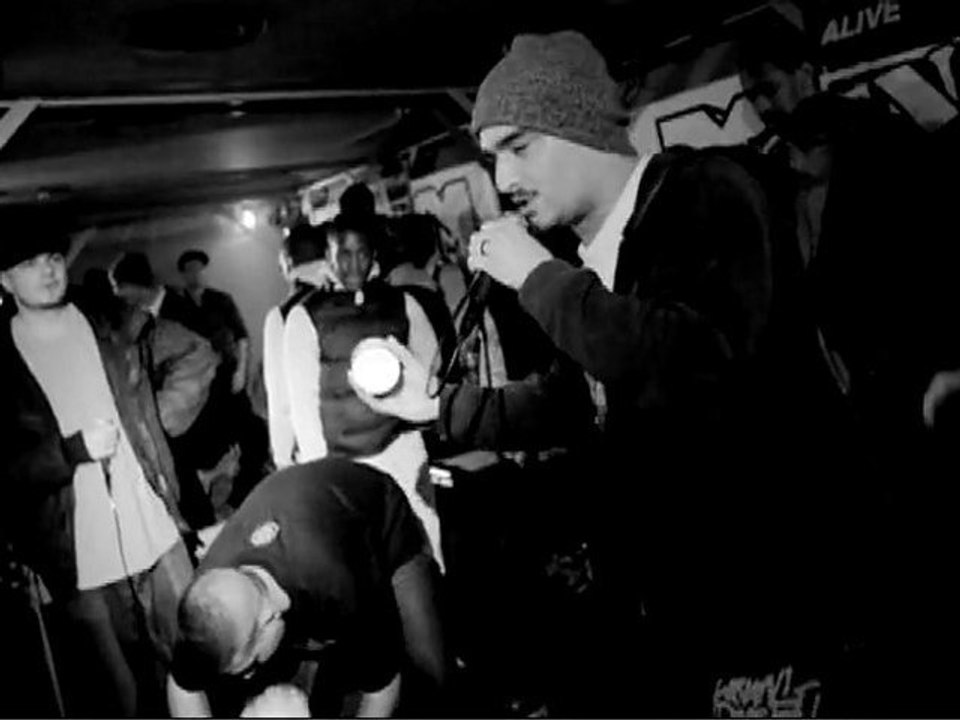 EOW France, s03ep01, Paris, Yoshi Freestyle Bag