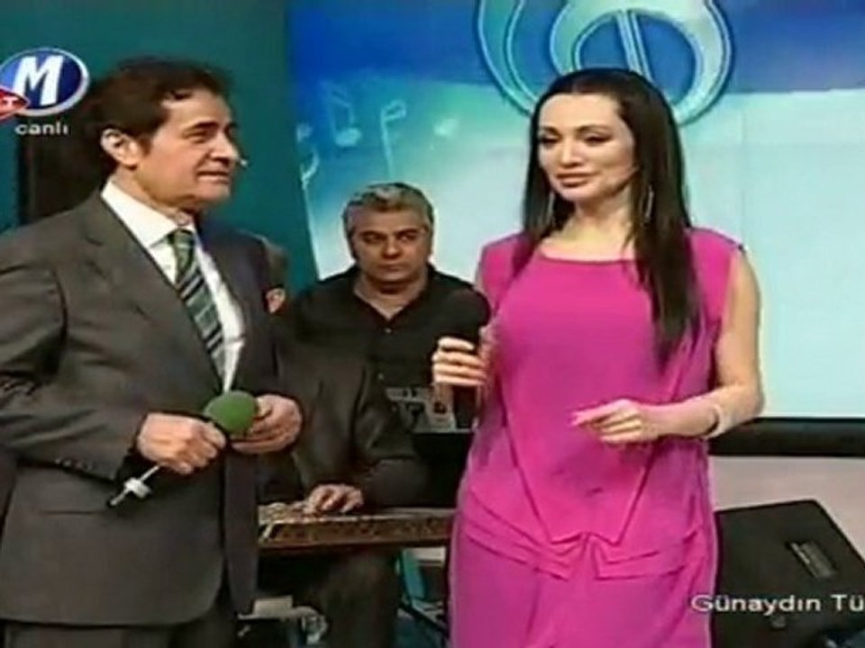 Umut Akyürek & Zekai Tunca £££ GÜLÜ SUSUZ SENİ AŞKSIZ