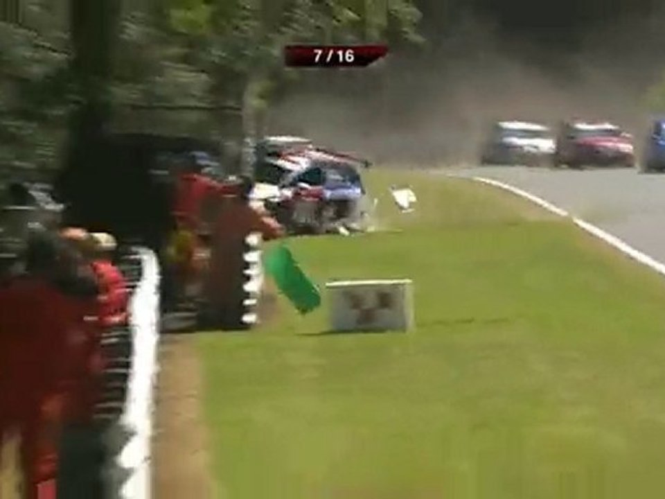 Big crash Seat leon eurocup race