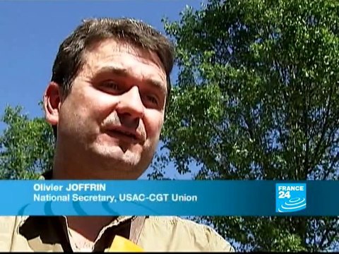 Travel chaos sparked by air traffic controllers' strike