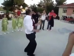 okul müdürü dağıtmış oynuyor-emere1616