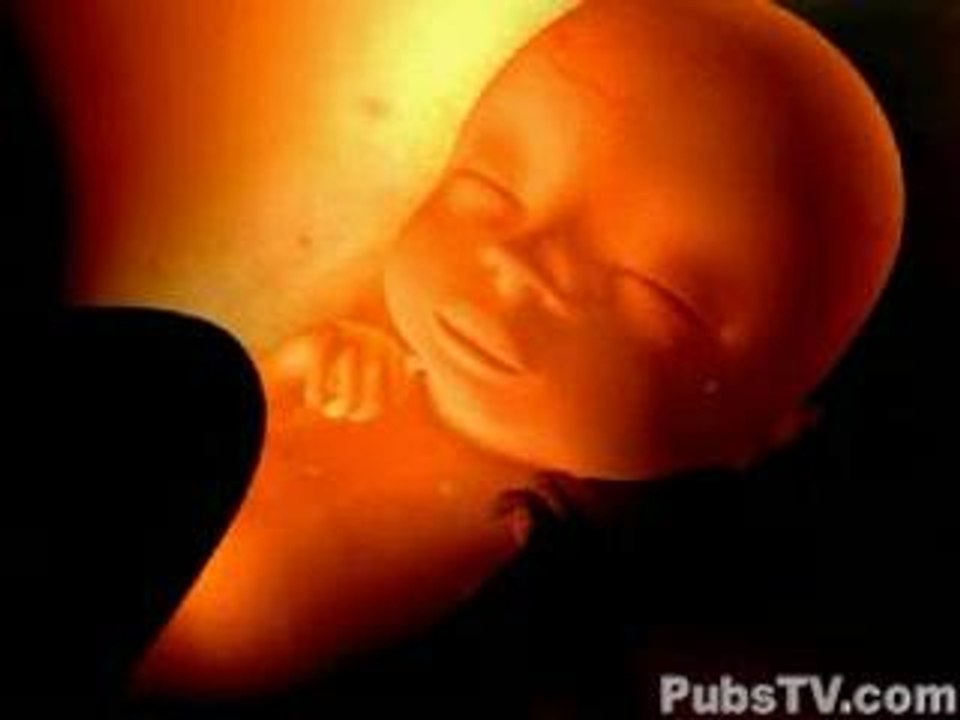 un homme enceinte