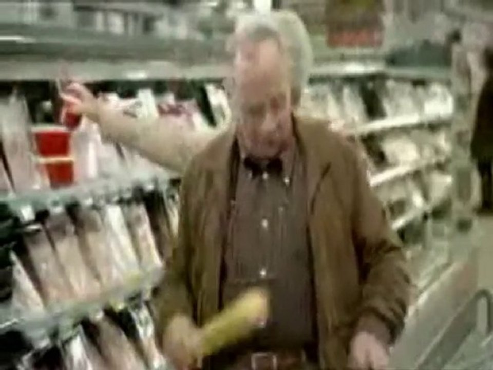 Pub Carrefour : les vieux (Parodie par RoteurAnonyme)