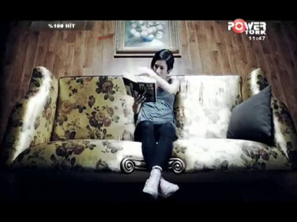 Emre Altuğ -Çifte Kavrulmuş [ Video Klip 2010] By Yigitcan