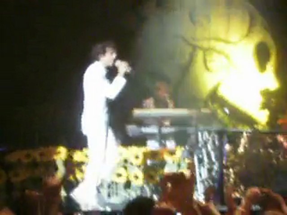 Mika Arènes de Nîmes 20-07-10 Rain