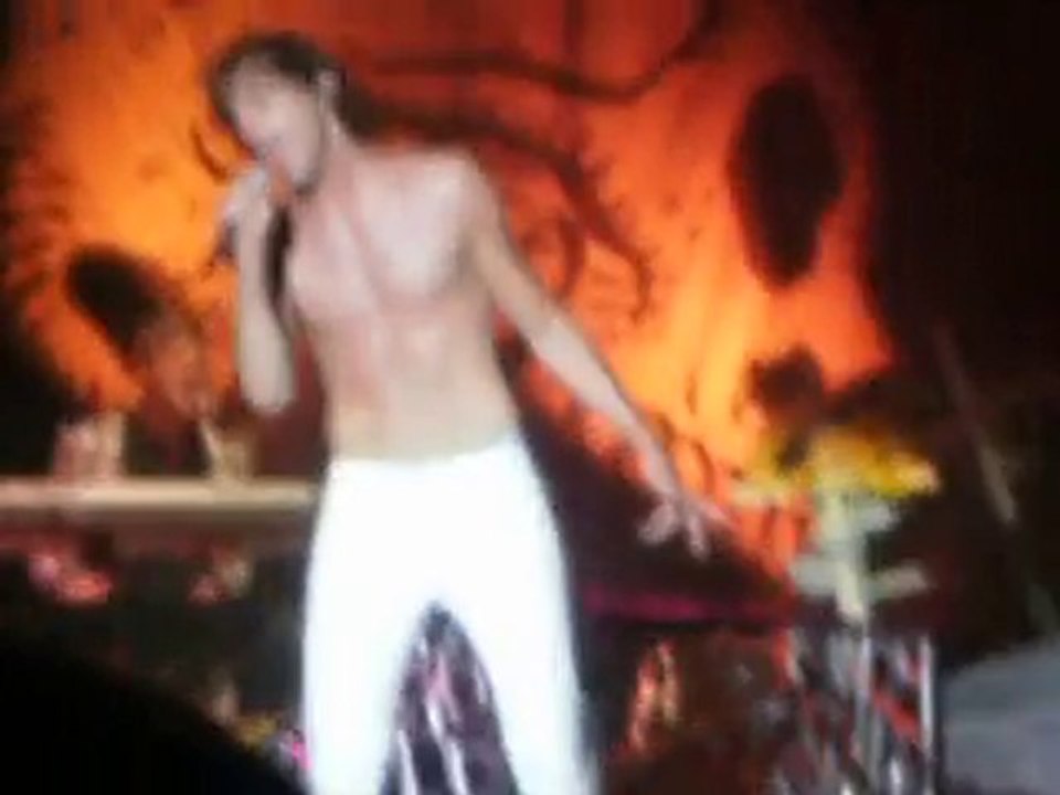 Mika Arènes de Nîmes 20-07-10 Relax, Take It Easy