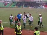 Futbolcular Karşılama Oynuyor !