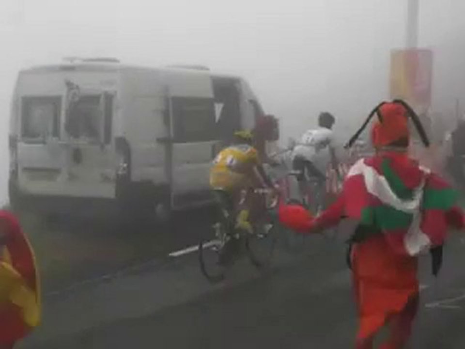 Contador et Schleck dans le Tourmalet