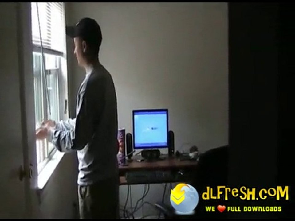 Funny Pranks - Computer Scare Prank!