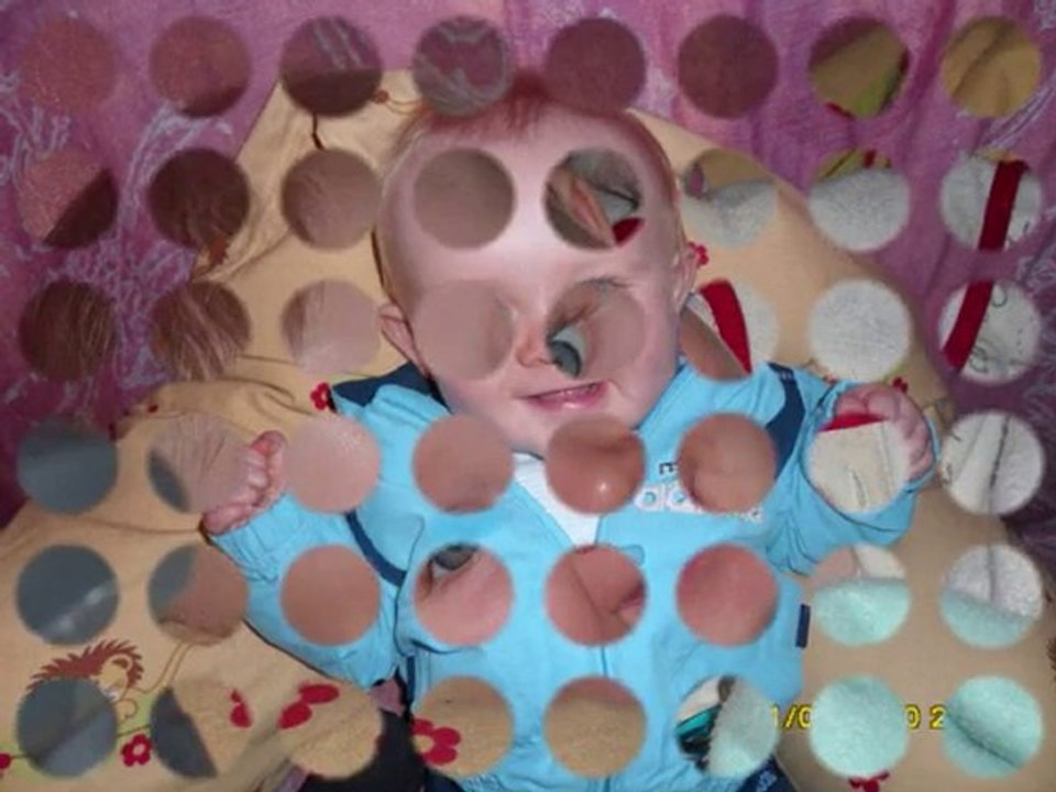 petit film de léo de la naissance a ses 14 mois