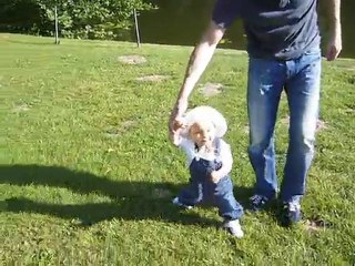 Elea et les apprentissages de la marche