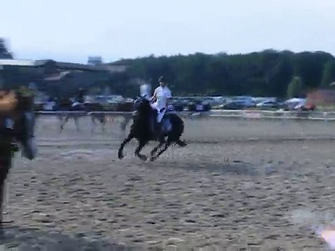 LAMOTTE BEUVRON - 22.07.10 - Julie et Nabucko au paddock