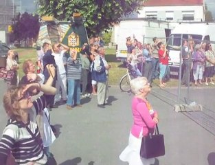 Aubencheul pose du nouveau clocher