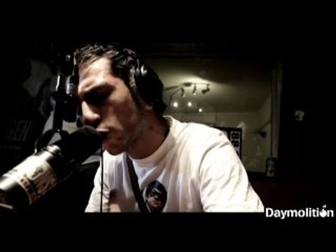 Mokless Scred Connexion / freestyle + Interview