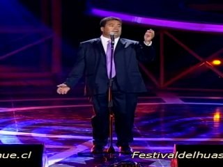 DINO GORDILLO DOMINGO FESTIVAL DEL HUASO 2010 PARTE 2