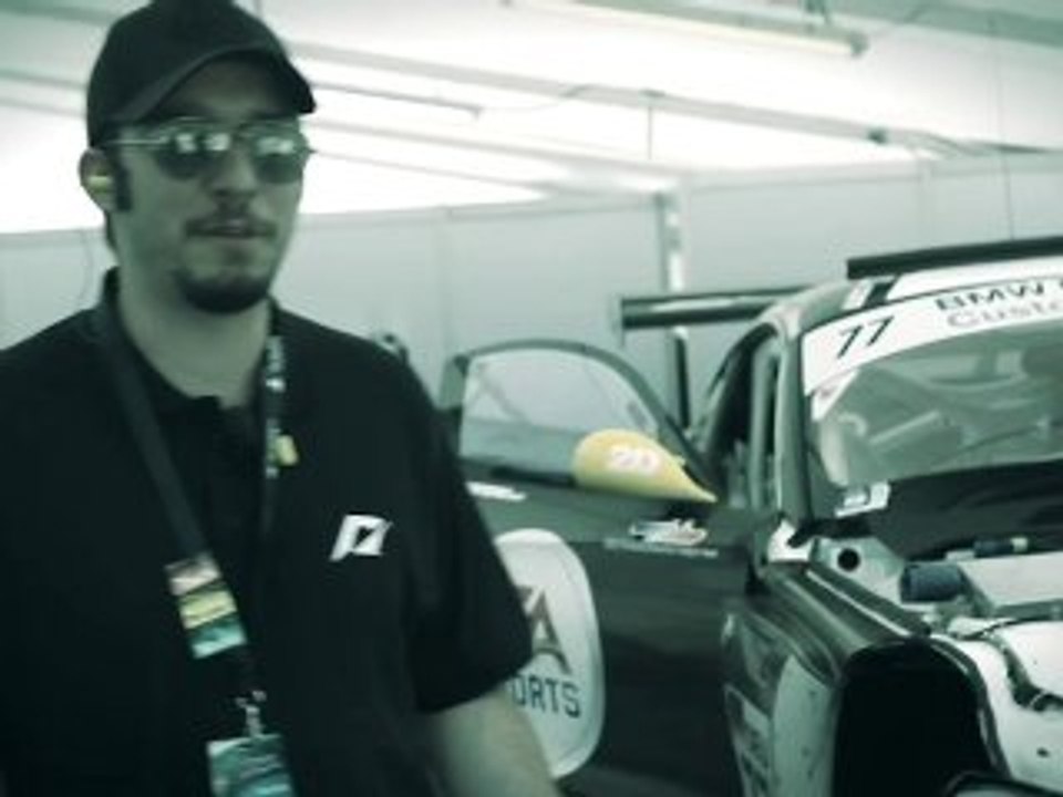 Need for Speed Hot Pursuit : Clutch MC dans les paddocks