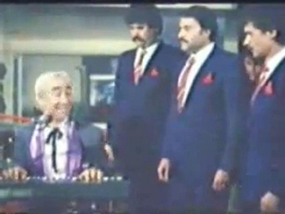 Şener Şen ( Salla Salla )