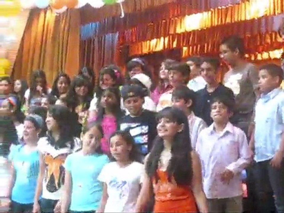 ''En Marcha estoy'' en el Acto Cultural del Colegio Betania