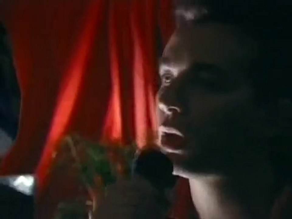 Luc De Larochellière - Cash city -Clip original