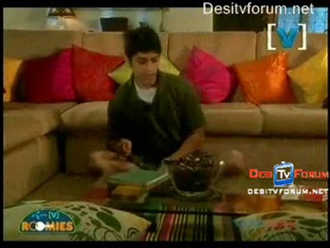 [v] Roomies - 24th July 2010 - pt4