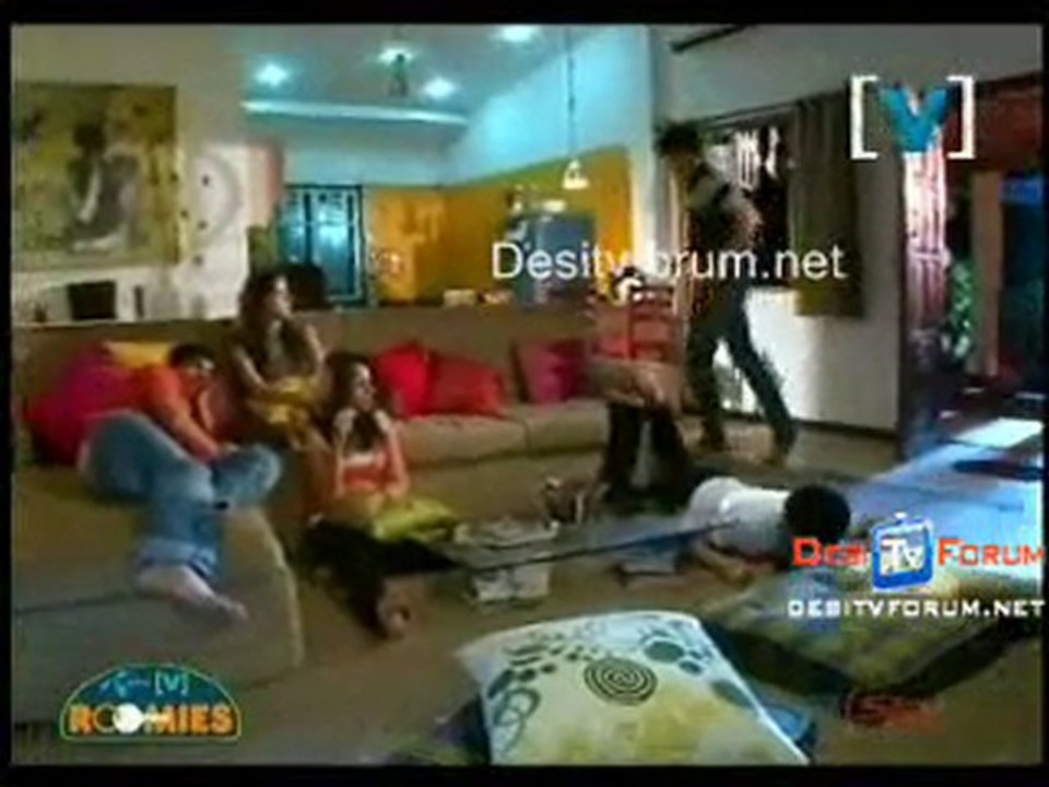 [v] Roomies - 24th July 2010 - pt6