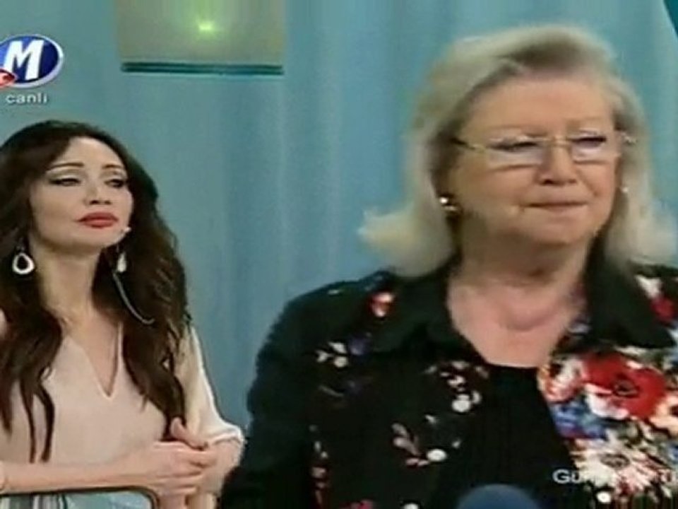 İNCİ ÇAYIRLI £££ Unutulmuş Ne Varsa Sevgiden Geri Kalan