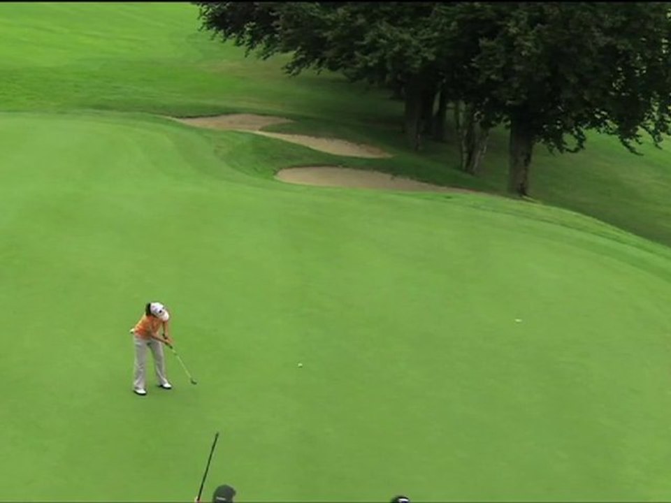 Evian Masters TV 2010 - Best Golf Moments of Day 3 #33