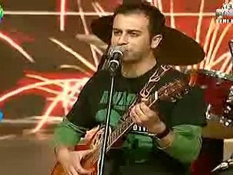 Böyle Ayrılık Olmaz-Grup Müebbet (Canlı Performans)