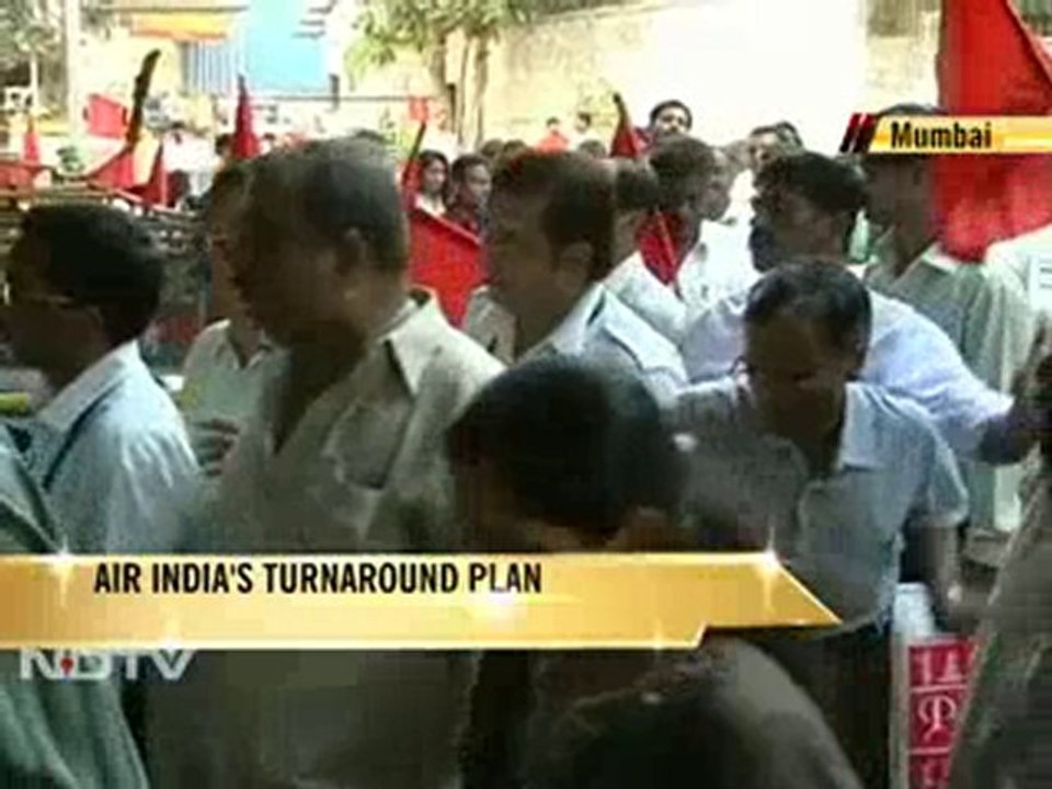 No job, wage cuts in Air India: Praful Patel