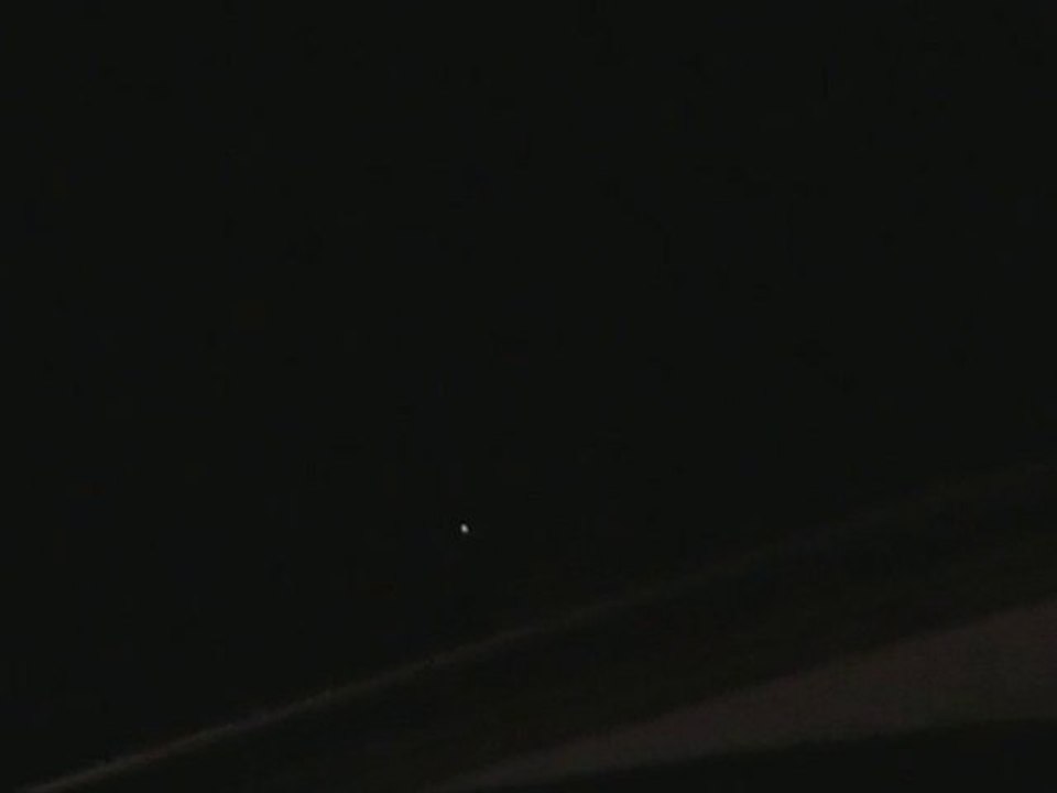 preuve OVNI entre 2min20 et 2min40