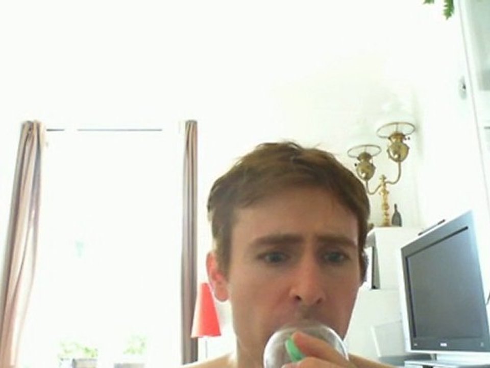 Wiwi égratigne "last night" de P. Diddy & Keyshia Cole