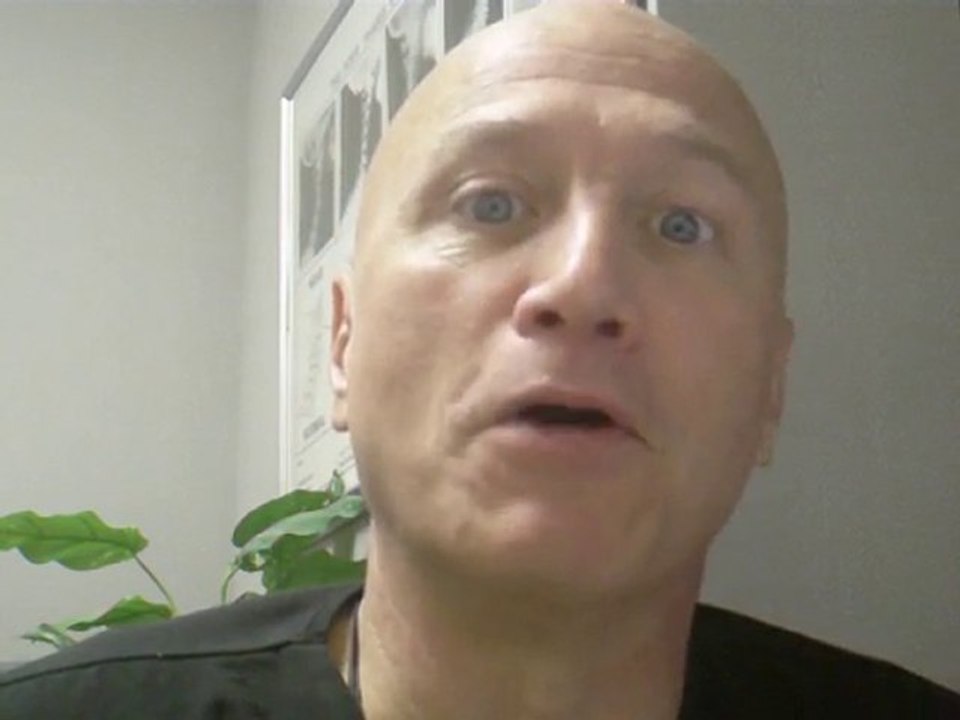 ENGLAND: MOVE TO DE-SOCIALIZED MEDICINE?