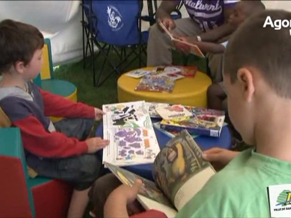 LES ESTIVALES : UNE BIBLIOTHEQUE DE PLAGE AU TCHICOU PARC
