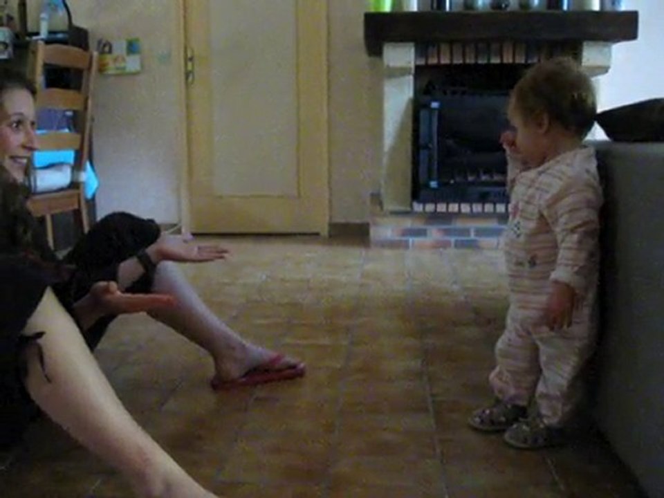 Les premiers pas d'Agathe