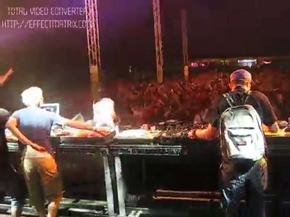 DOUR  2010 // DUB-TIMUS SOUNDSYSTEM (closing festival ) N°2