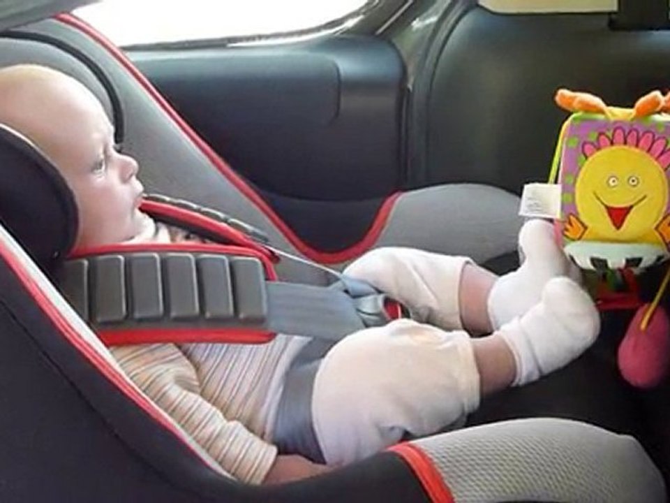 Je joue avec mes petons