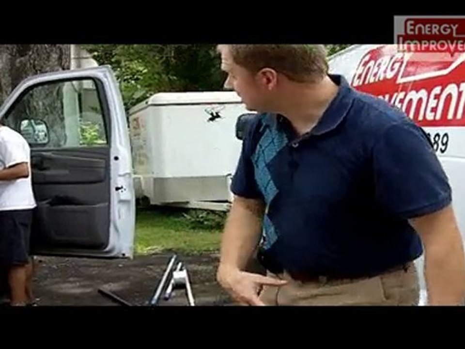 Radiant Barrier insulation manager checks radiant barrier c