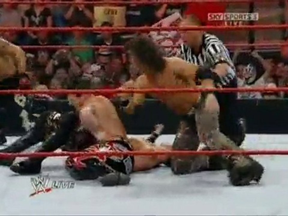 Rey Mysterio & Evan Bourne vs Miz & Morrison